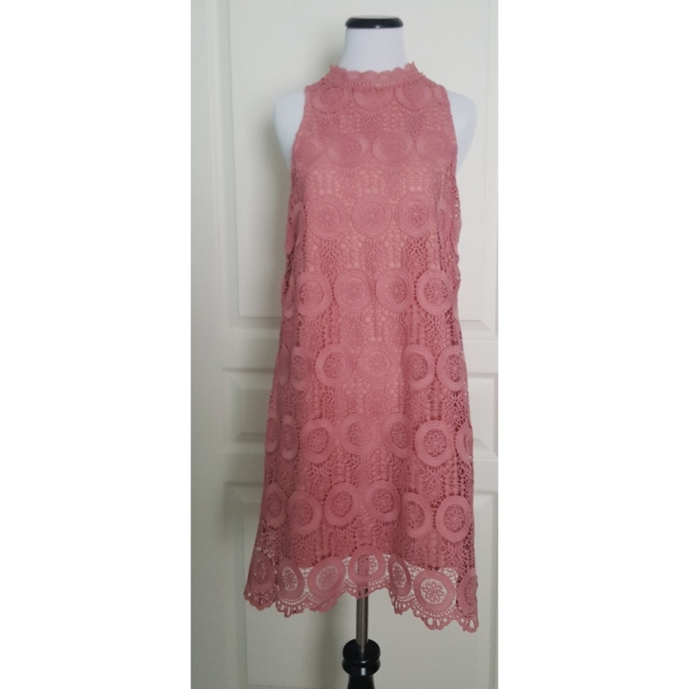 Entro lace shift dress